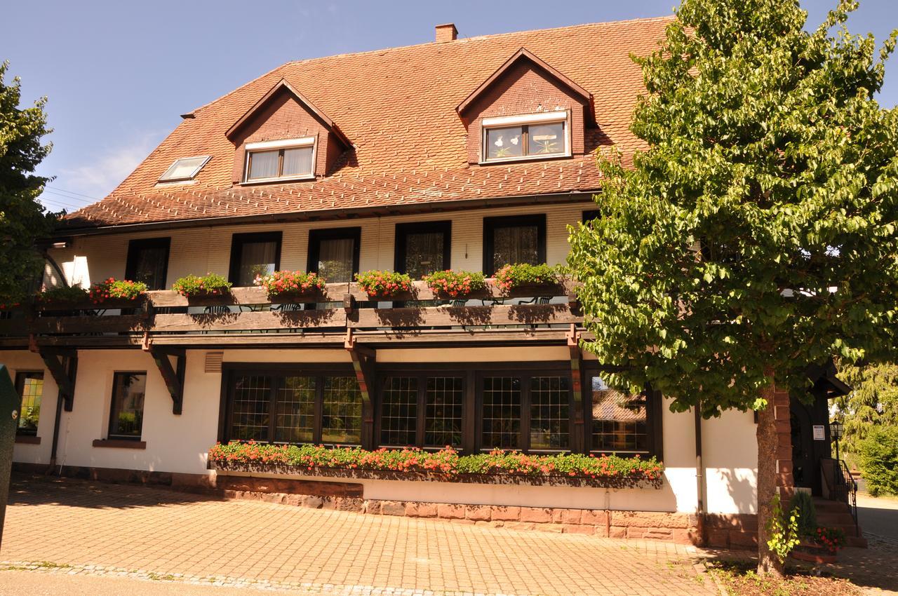 Landhotel Krone Alpirsbach Exterior photo